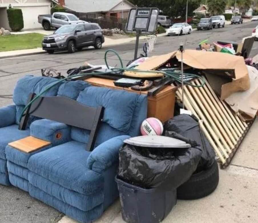 Sofa Junk Removal Dubai